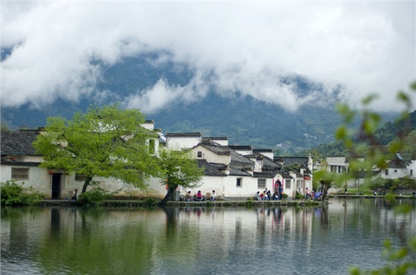 黃山、秀水千島湖、水墨宏村、西遞徽州古城高鐵純玩5日游