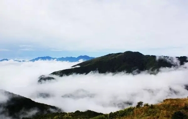 神農(nóng)頂、神農(nóng)祭壇、官門山、天生橋、昭君故里汽車三日純玩游